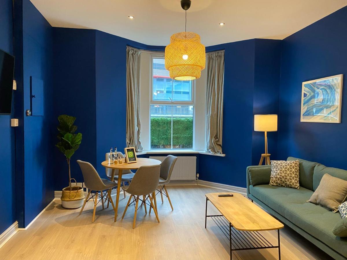 Aaron Wise - 17 Fitzhamon Apartments Кардиф Екстериор снимка
