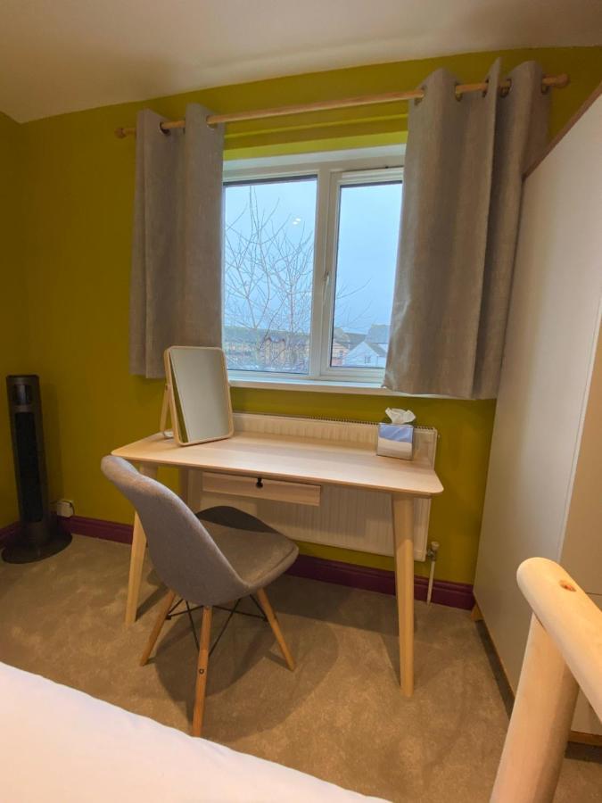 Aaron Wise - 17 Fitzhamon Apartments Кардиф Екстериор снимка